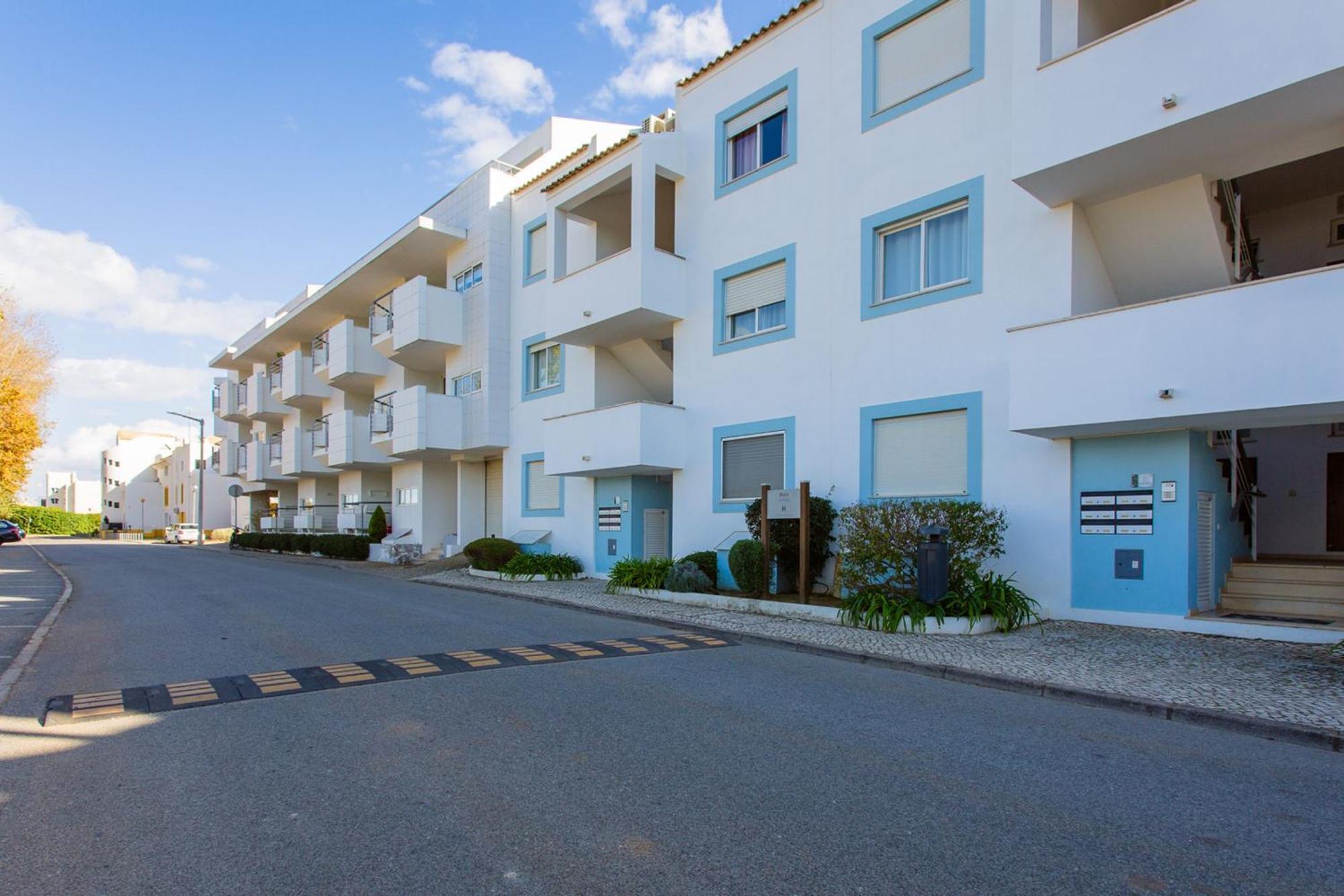 Golden 1 Bdr Flat W/ Balcony & Pool By Lovelystay Cabanas De Tavira Bagian luar foto